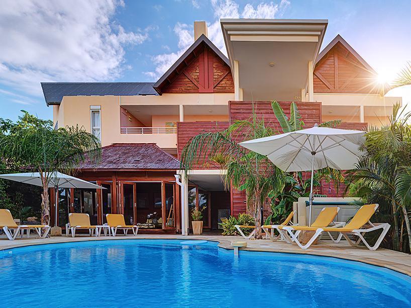Hotel Le Kerveguen Saint-Gilles Les Bains Zewnętrze zdjęcie