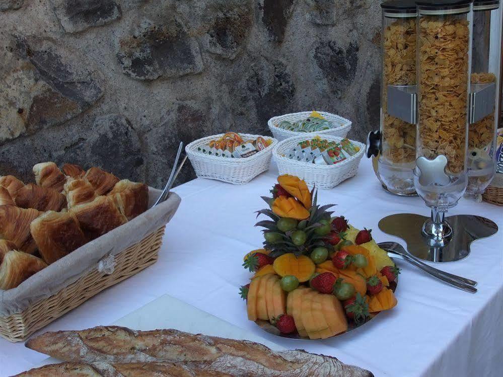 Hotel Le Kerveguen Saint-Gilles Les Bains Zewnętrze zdjęcie