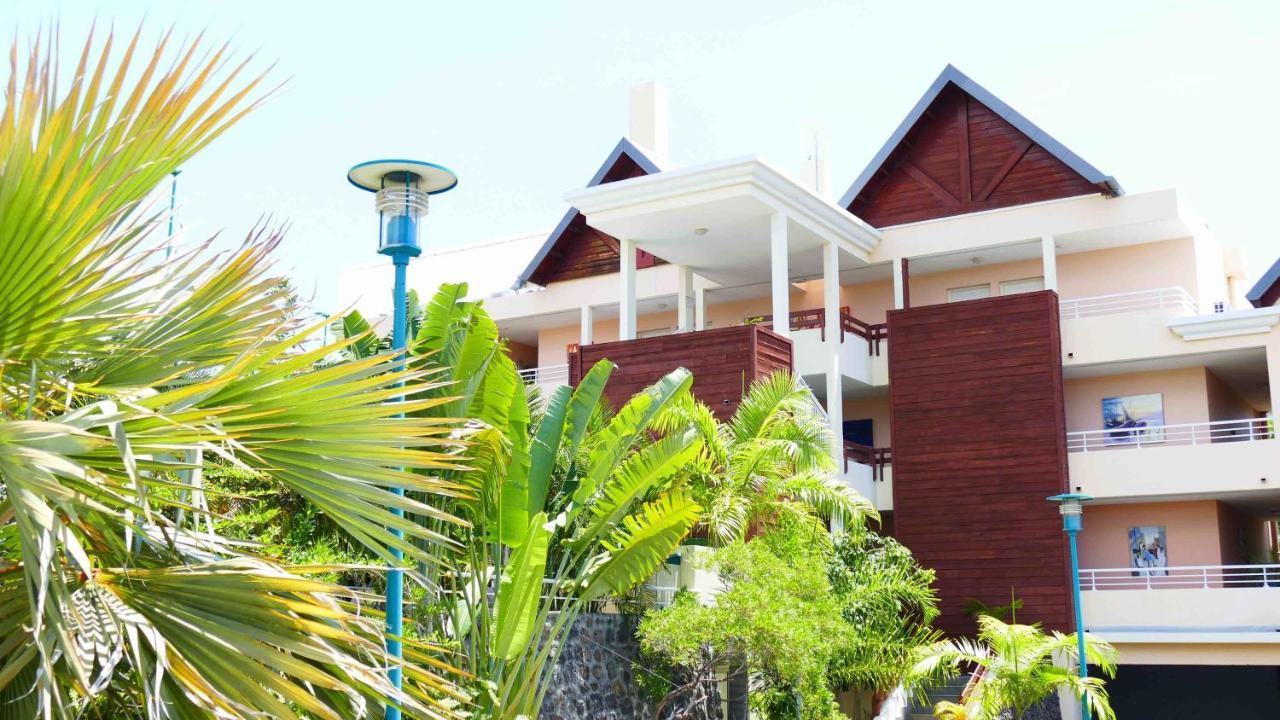 Hotel Le Kerveguen Saint-Gilles Les Bains Zewnętrze zdjęcie